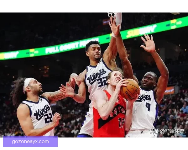 德罗赞历史得分跃升至第17 国王擒猛龙终结连败 阿丘瓦28+19巴雷特20+6